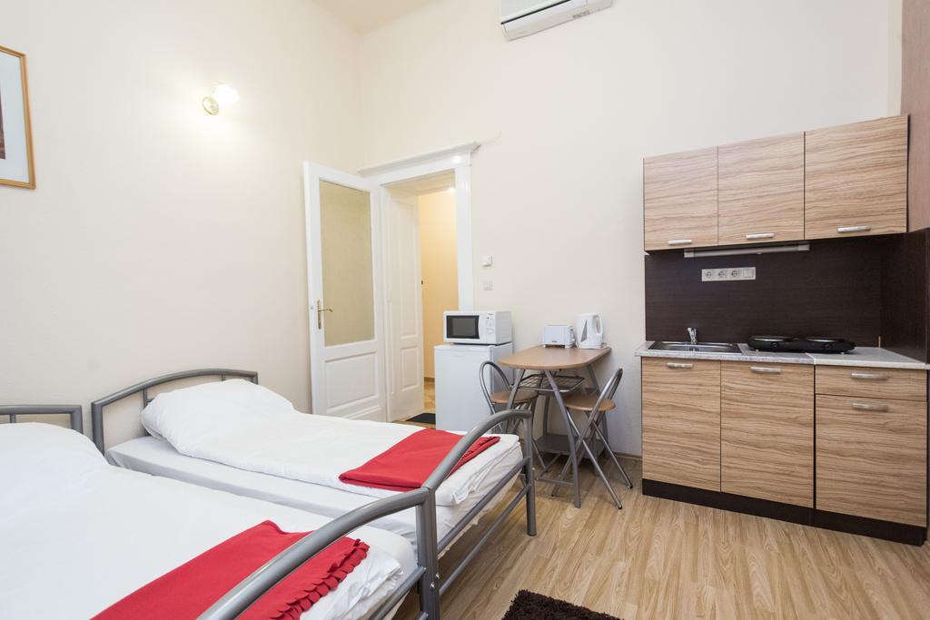Riverside City Budapest Ruang foto