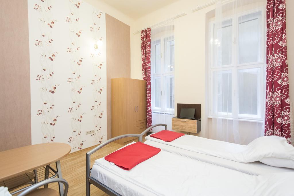 Riverside City Budapest Bagian luar foto