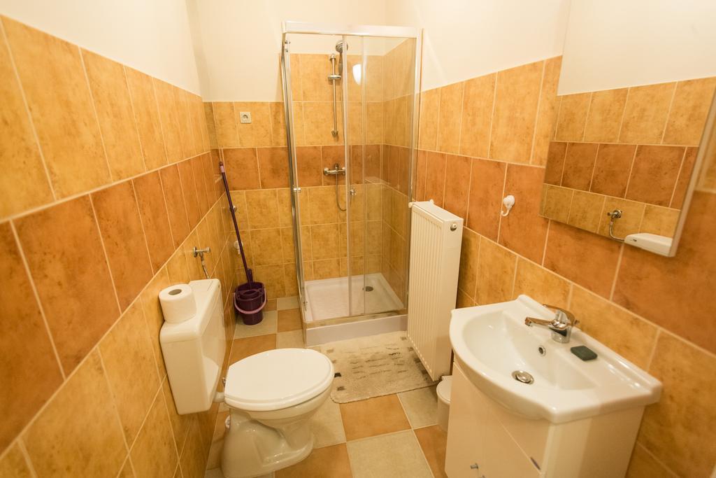 Riverside City Budapest Bagian luar foto